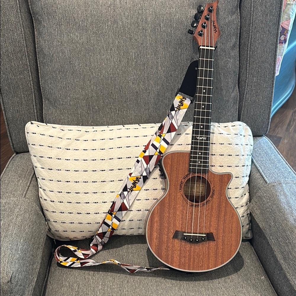 Mahogany Acoustic-Electric Ukulele with Strap